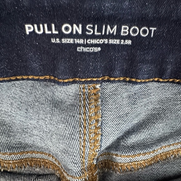 Chico's Slim Boot Pull On Dark Wash Jeans Size 14 - Picture 3 of 4